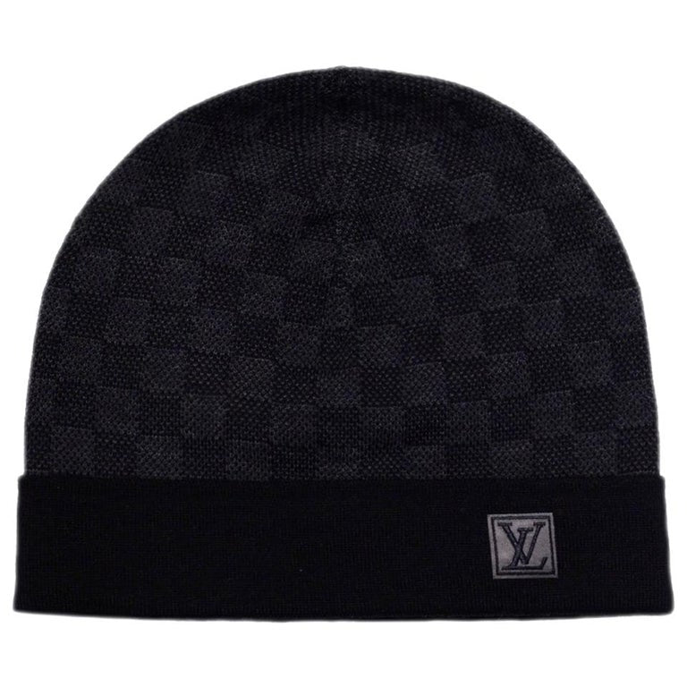 Lo*is Vui*t*n Black Beanie
